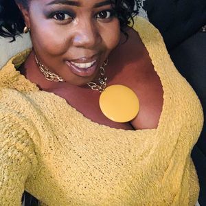 Meet your Posher, Asha